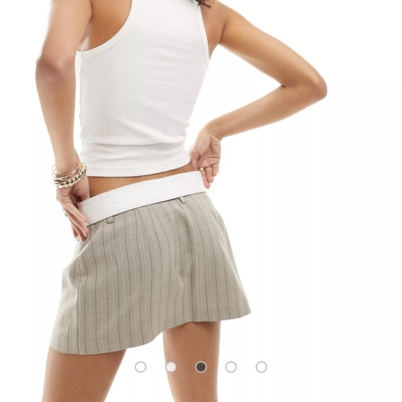ASOS DESIGN micro mini skirt with detachable turnover waist in beige stripe - Picture 3 of 7
